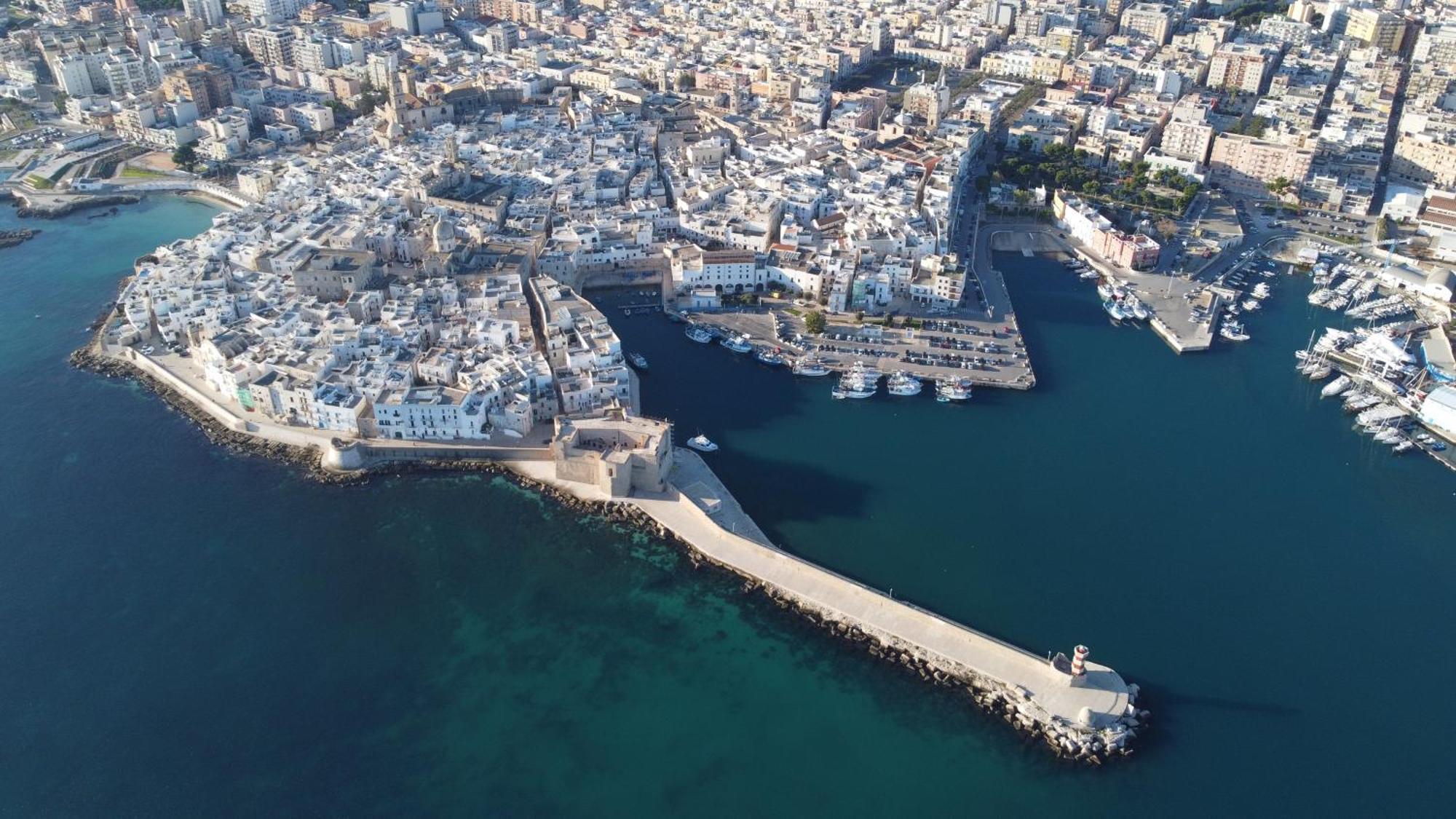 Loft 900 - Home & Spa - A Timeless Luxury In Monopoli Exterior photo