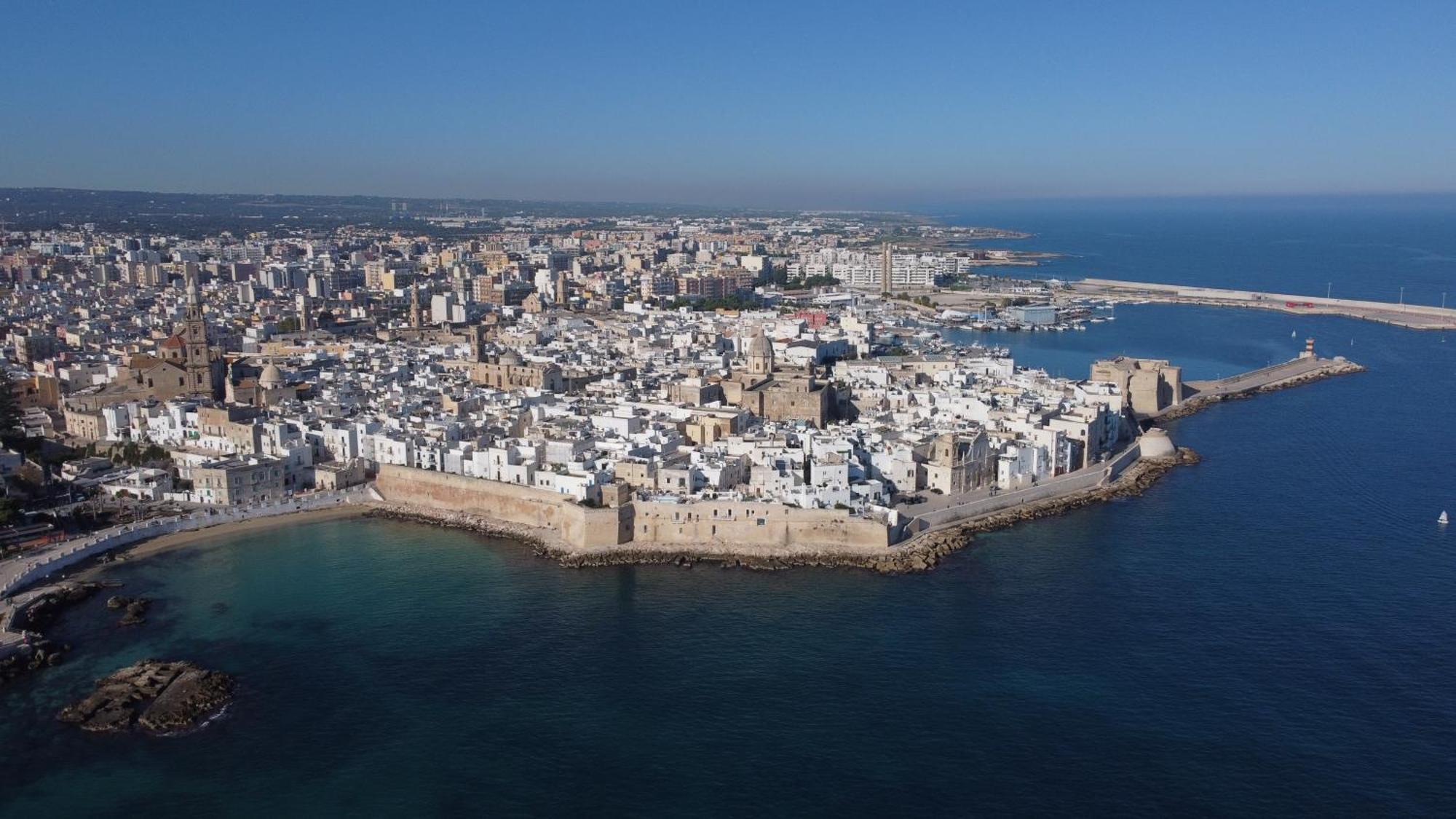 Loft 900 - Home & Spa - A Timeless Luxury In Monopoli Exterior photo